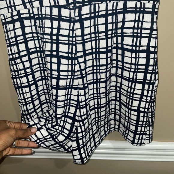 HYPER: BLUE AND WHITE ROMPER - Picture 4 of 7